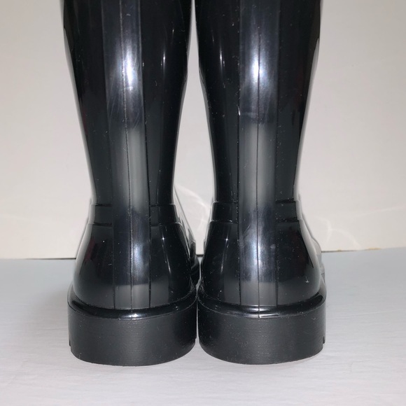 Dolce & Gabbana
rubber rain boots ๐ง - Picture 13 of 14